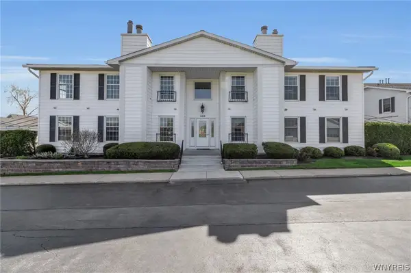 660 Youngs Road #E, Amherst, NY 14221