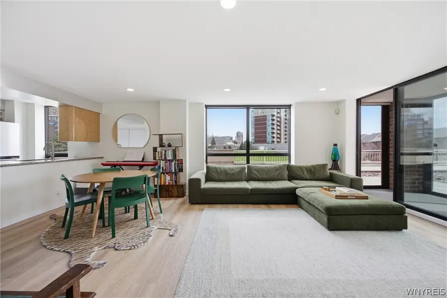 207 Admirals Circle, Buffalo, NY 14202 - #2