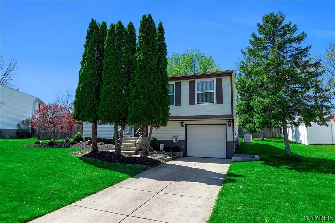 4246 Mistymeadow Lane, Hamburg, NY 14075 - #1