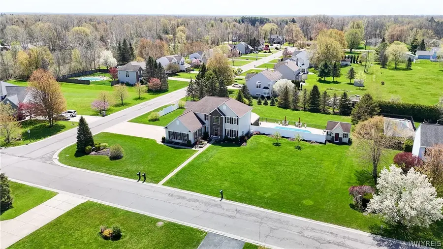 6900 Amanda Lane, Lockport, NY 14094 - #3