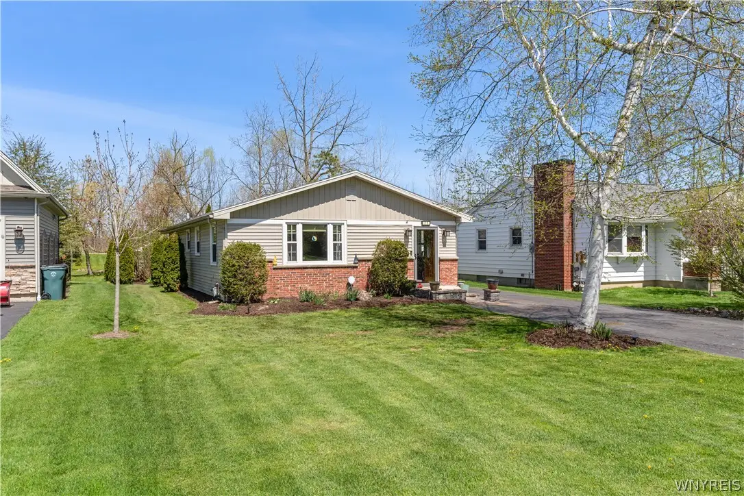 71 Sunset Drive, Niagara Falls, NY 14304 - #1