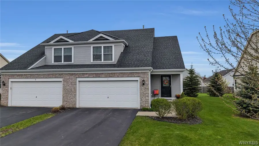 7 Cumberland Street, Lancaster, NY 14086 - #2