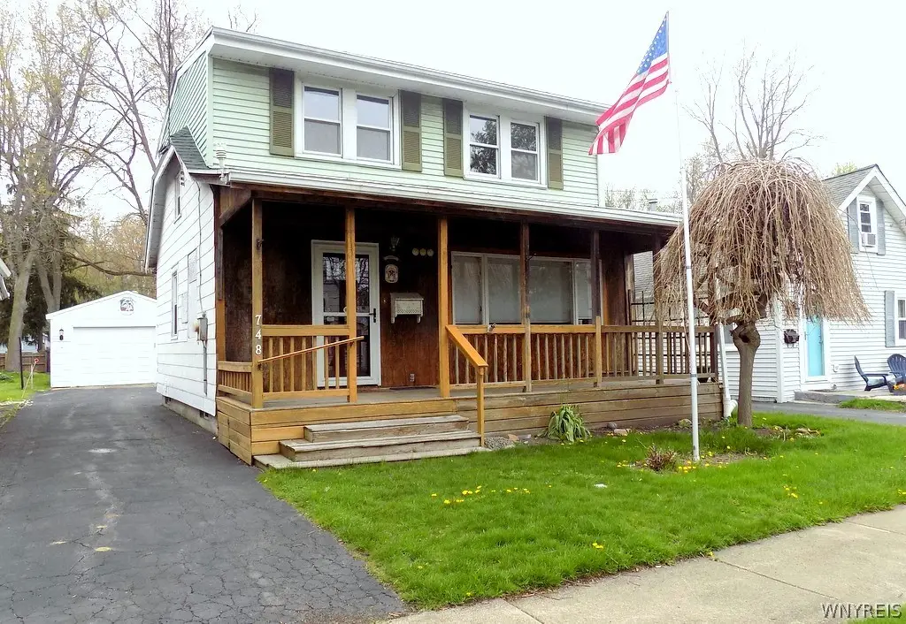 748 E Robinson Street, North Tonawanda, NY 14120 - #1