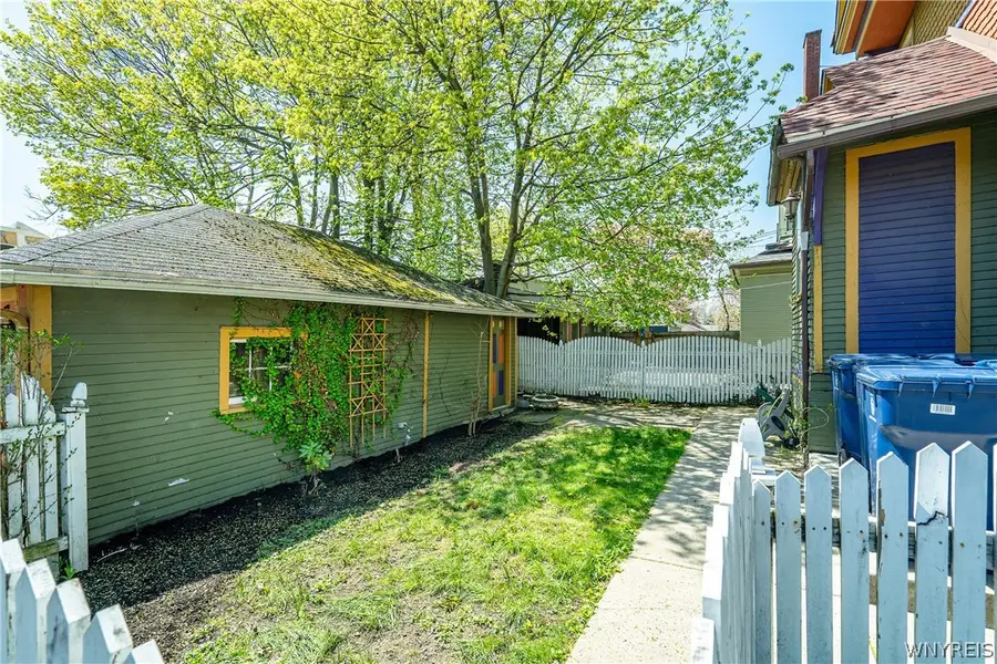 4 Saint Johns Place, Buffalo, NY 14201 - #3