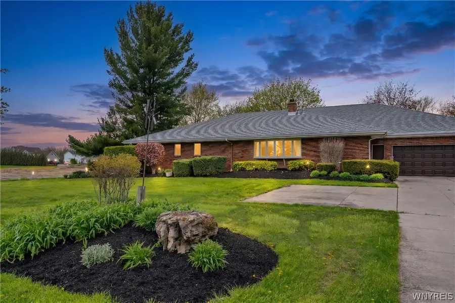 4115 Mapleton Road, Lockport, NY 14094 - #2