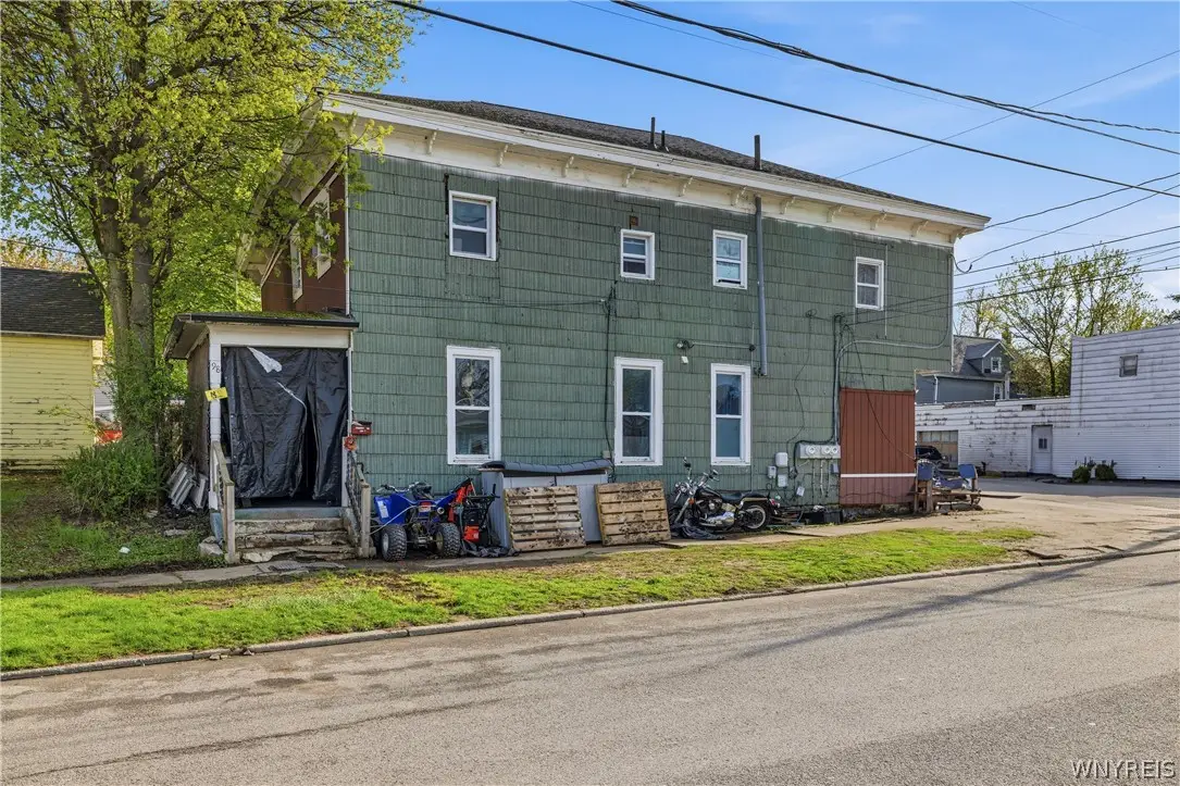 98 Washington Street, Lockport, NY 14094 - #1