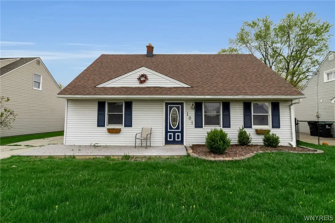 101 E Somerset Avenue, Tonawanda, NY 14150 - #1