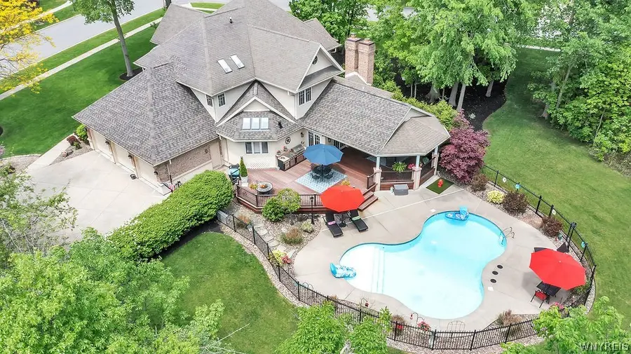 330 Deerwood Lane, Grand Island, NY 14072 - #2