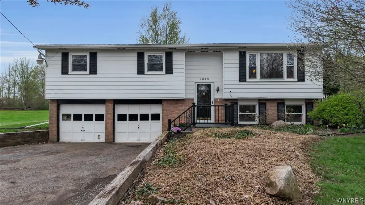 9848 Chestnut Ridge Road, Middleport, NY 14105 - #1