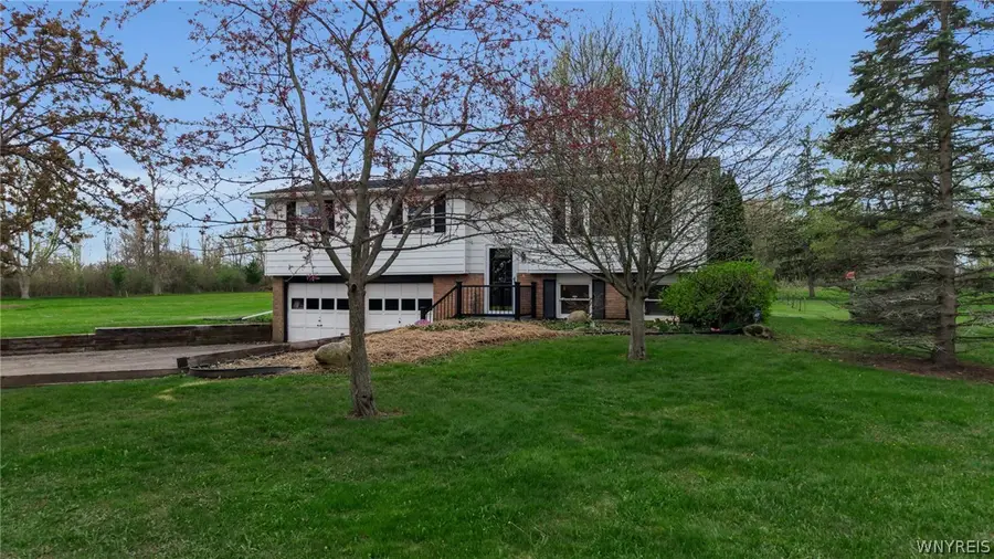 9848 Chestnut Ridge Road, Middleport, NY 14105 - #3