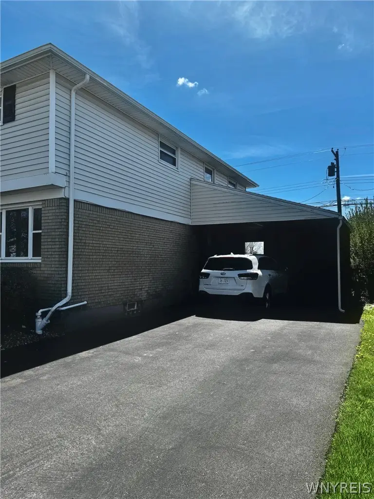 17 Saint Joan Lane, Buffalo, NY 14227 - #3