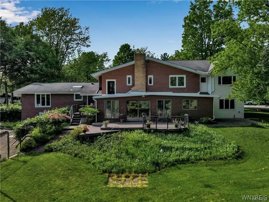 9325 Hunting Valley Road N, Clarence, NY 14031 - #3