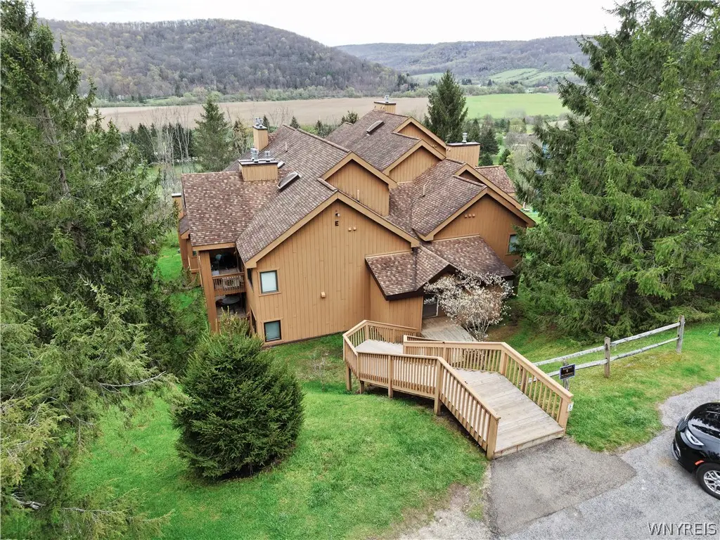 E104 Snowpine Village, Great Valley, NY 14741 - #1