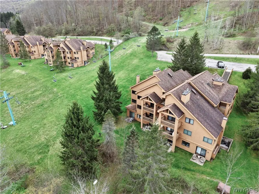 E104 Snowpine Village, Great Valley, NY 14741 - #3