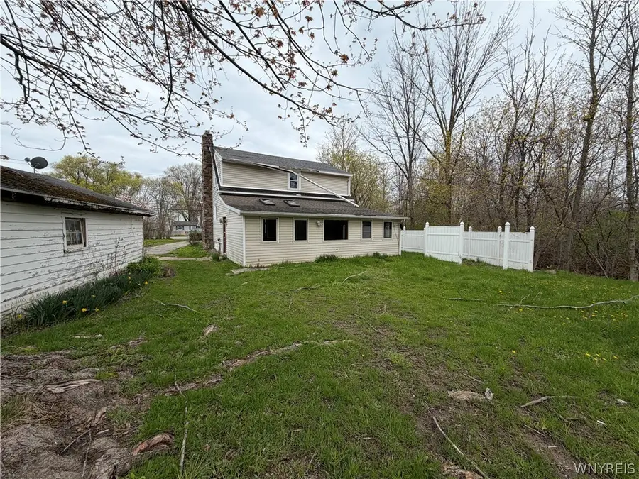 2388 Lake Road, Ransomville, NY 14131 - #3