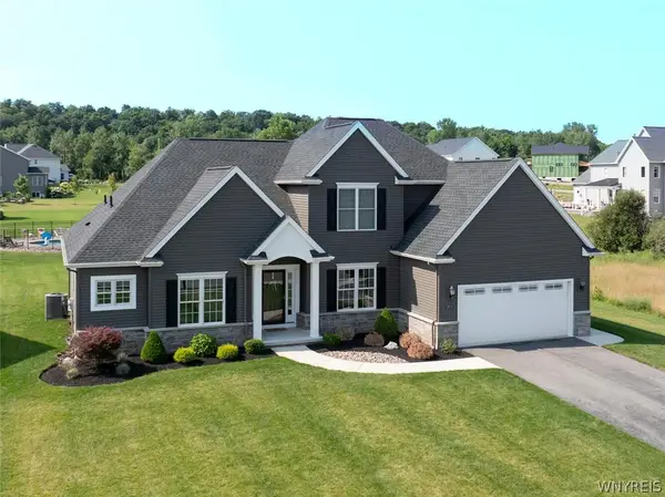 3929 Wheatfield Crossing, North Tonawanda, NY 14120