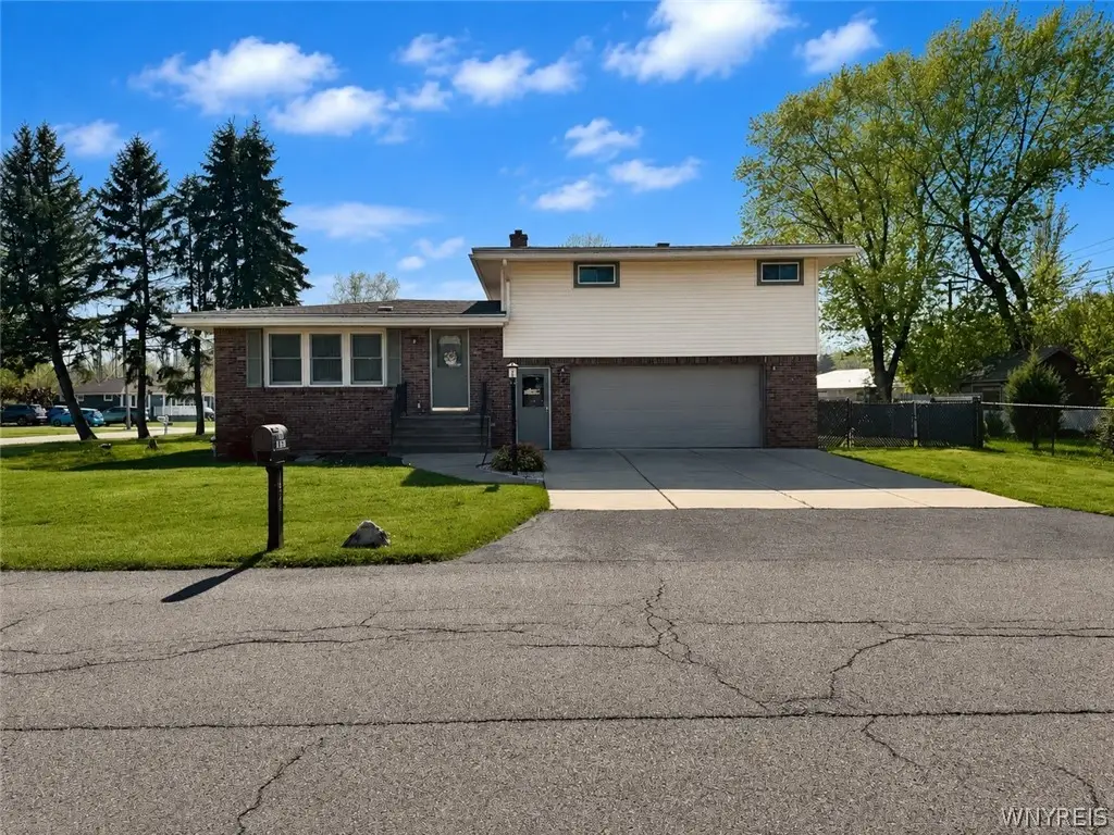1626 S Bend Lane, Lake View, NY 14085 - #1