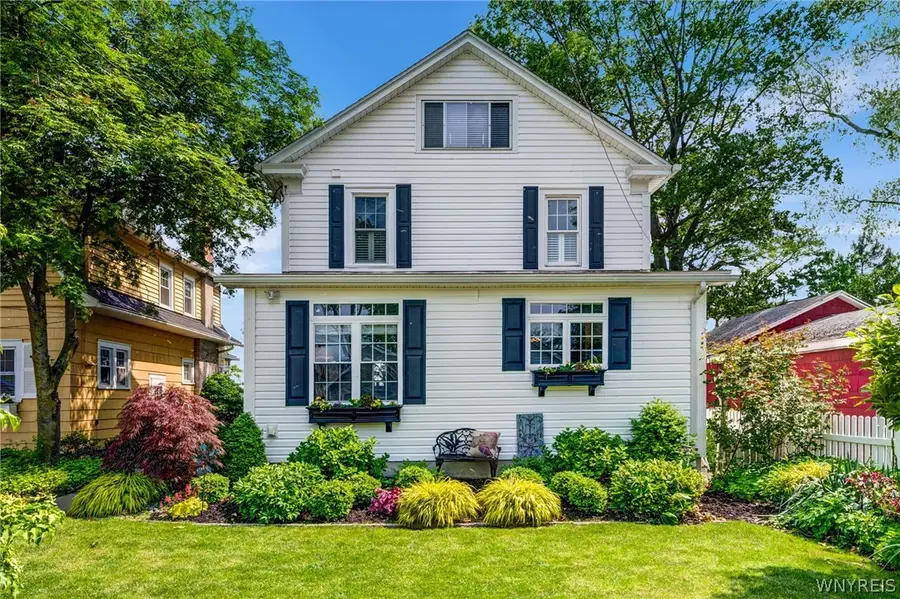 8431 W Rivershore Drive, Niagara Falls, NY 14304 - #3