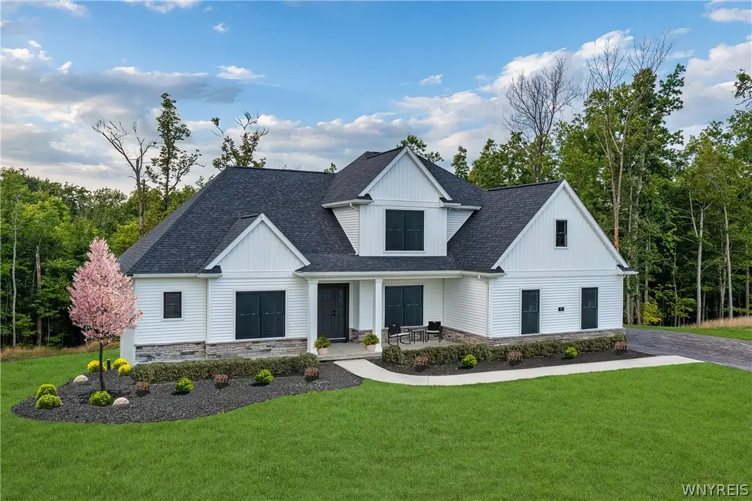 67 Woodthrush Trail, Orchard Park, NY 14127 - #1