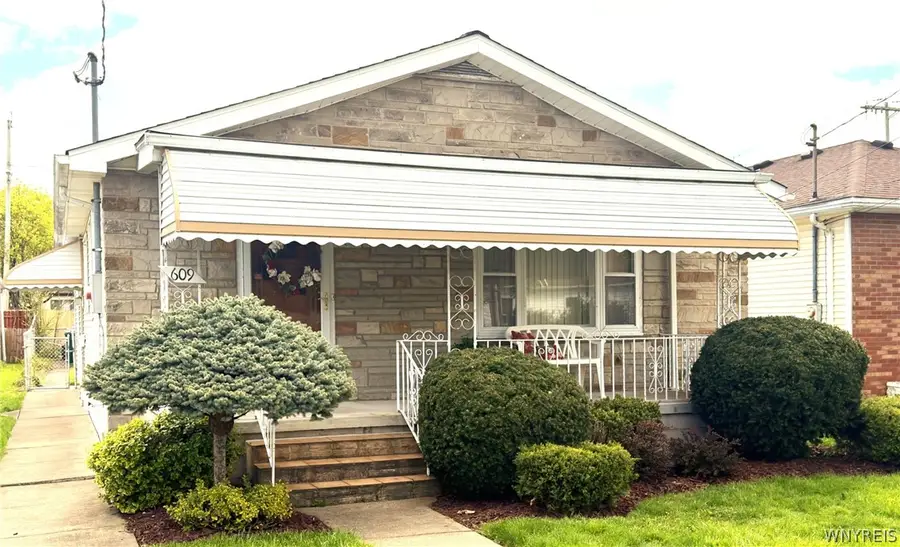 609 27th Street, Niagara Falls, NY 14301 - #2