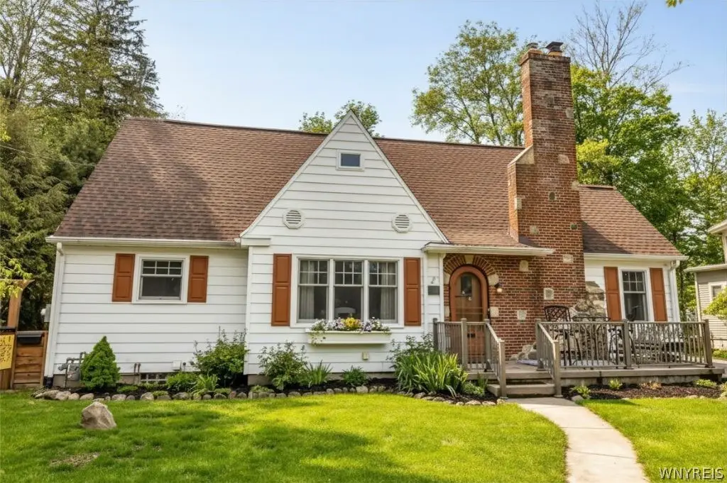 105 Park Place, East Aurora, NY 14052 - #1