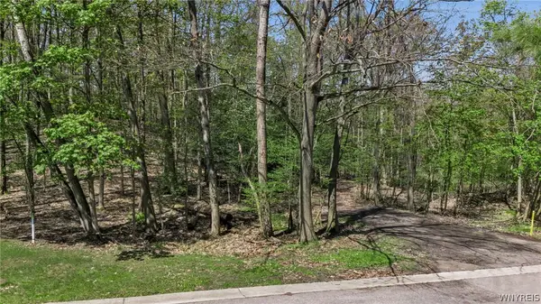 VL Middlebury, Orchard Park, NY 14127