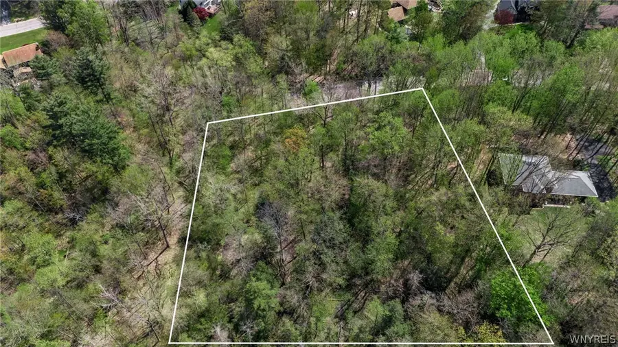 VL Middlebury, Orchard Park, NY 14127 - #3