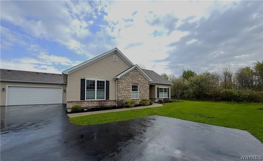 5683 Ferncrest Drive #B, Clarence Center, NY 14032 - #2