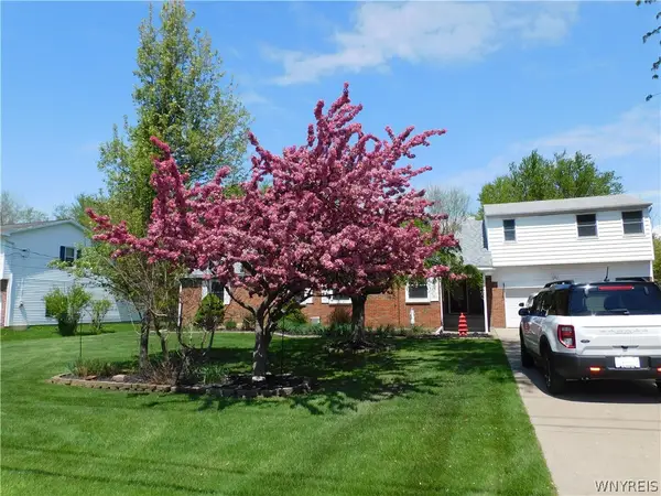 720 Fisher Road, West Seneca, NY 14224