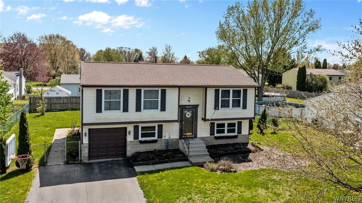 6612 Royal Parkway, Lockport, NY 14094 - #1