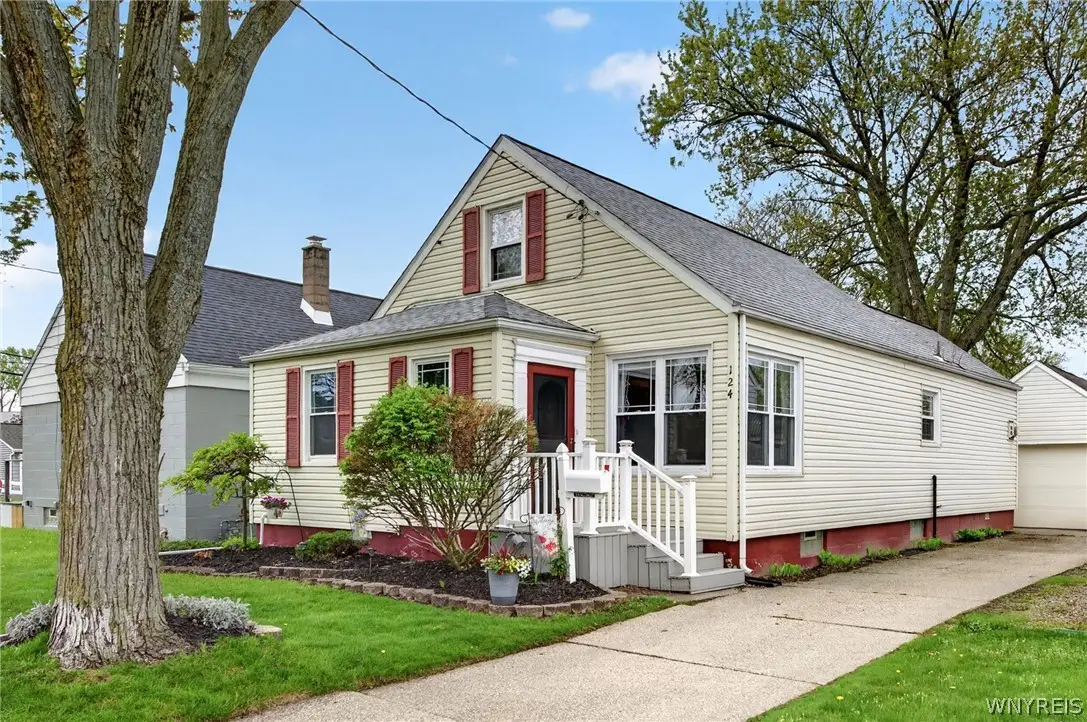 124 Hillcrest Rd, Tonawanda, NY 14150 - #1