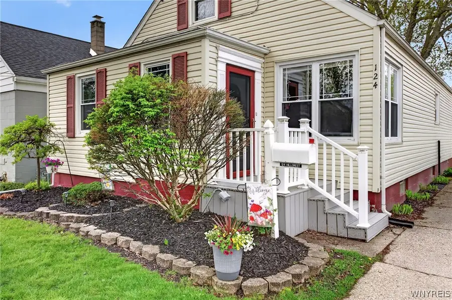 124 Hillcrest Rd, Tonawanda, NY 14150 - #2