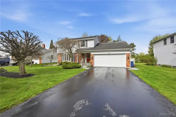 202 Oakbrook Drive, Buffalo, NY 14221