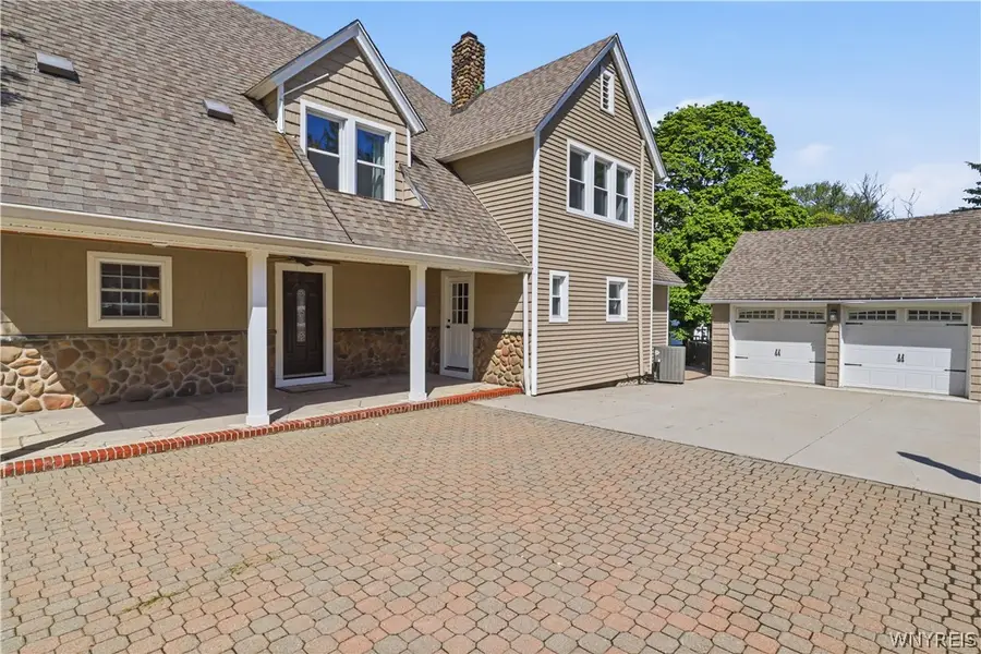 6420 W Quaker Street, Orchard Park, NY 14127 - #3