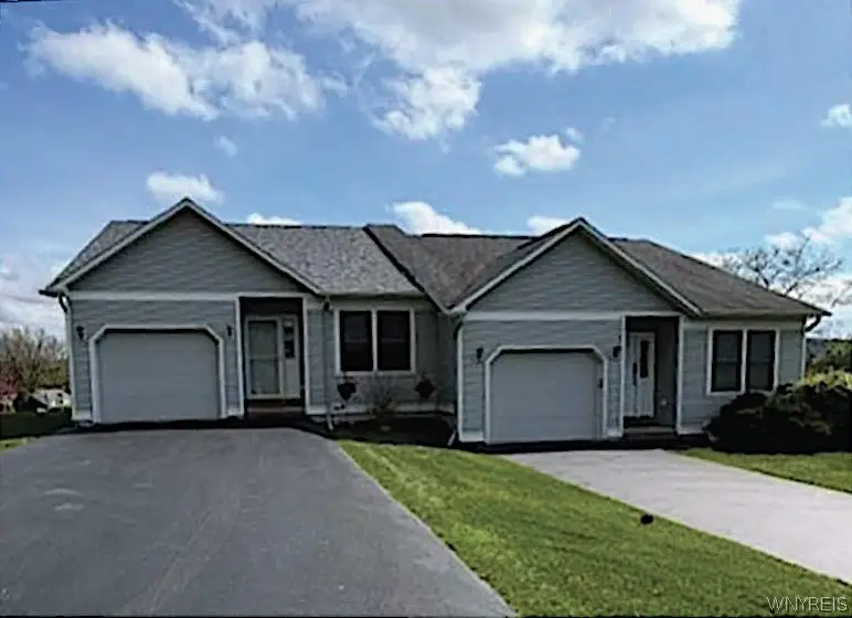 183 Timber Wolf Circle, Syracuse, NY 13209 - #1