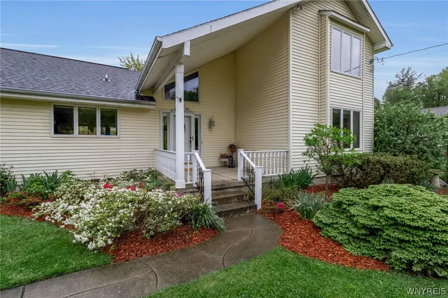 5409 Maelou Drive, Hamburg, NY 14075 - #3