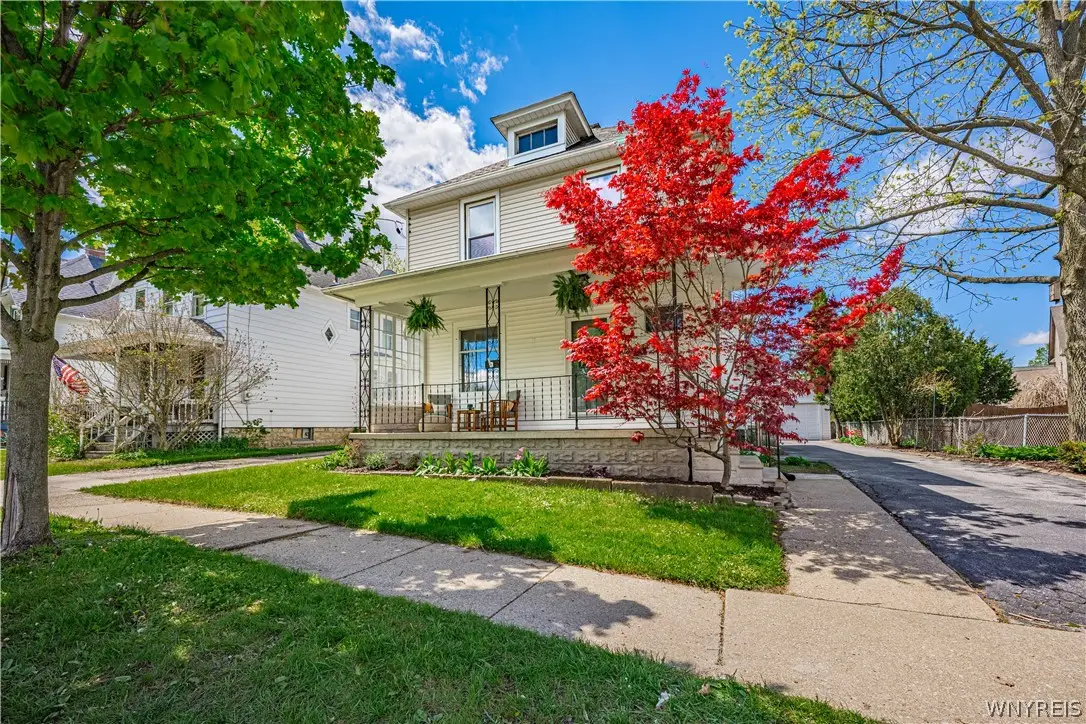 7 Woodlawn Avenue, Lancaster, NY 14086 - #1
