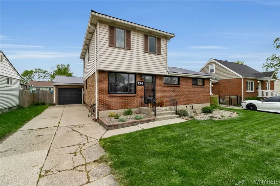 174 Heather Road, Buffalo, NY 14225 - #2