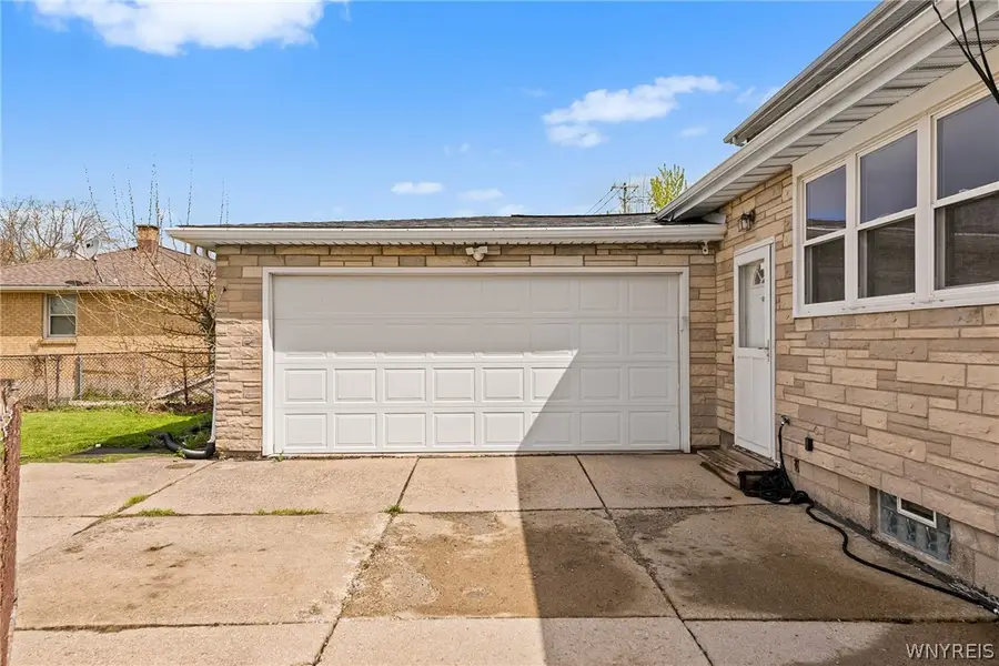 30 Meadowlawn Road, Buffalo, NY 14225 - #3
