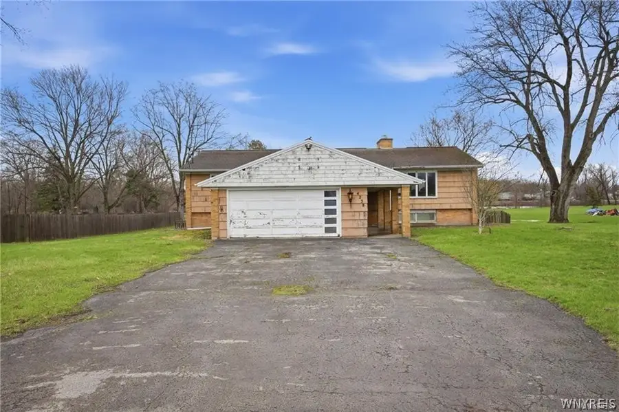 4238 Tonawanda Creek Road, North Tonawanda, NY 14120 - #3