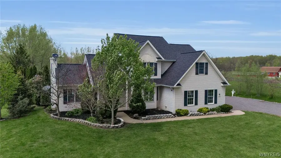 5435 Mapleton Road, Lockport, NY 14094 - #3