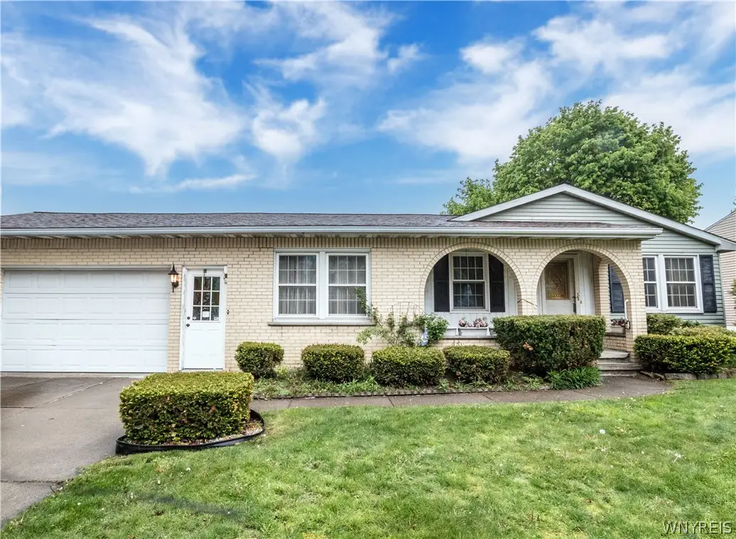 1367 Vanderbilt Avenue, North Tonawanda, NY 14120 - #1