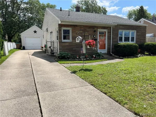 221 Commodore Terrace, Buffalo, NY 14225