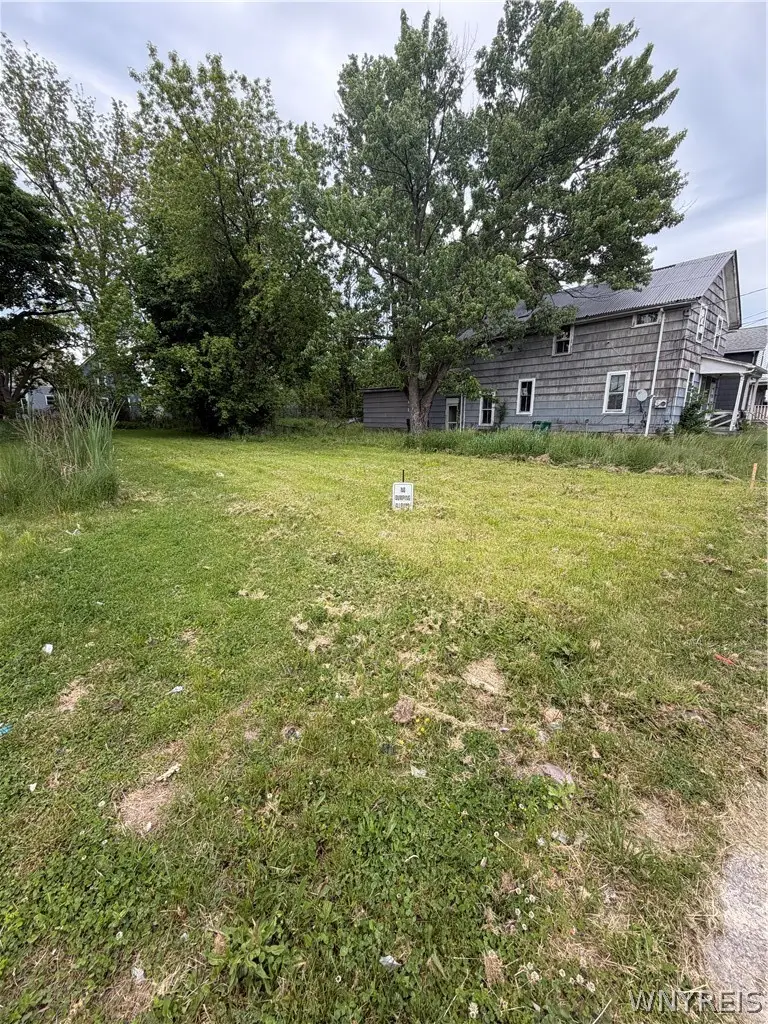 1118 Niagara Avenue, Niagara Falls, NY 14305 - #3