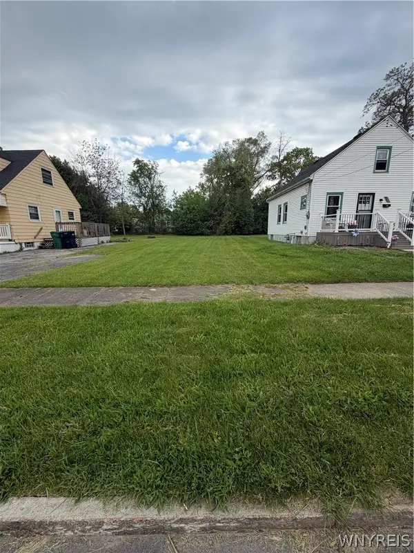 2001 Virginia Avenue, Niagara Falls, NY 14305