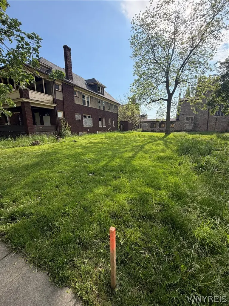 736 8th Street, Niagara Falls, NY 14301 - #2
