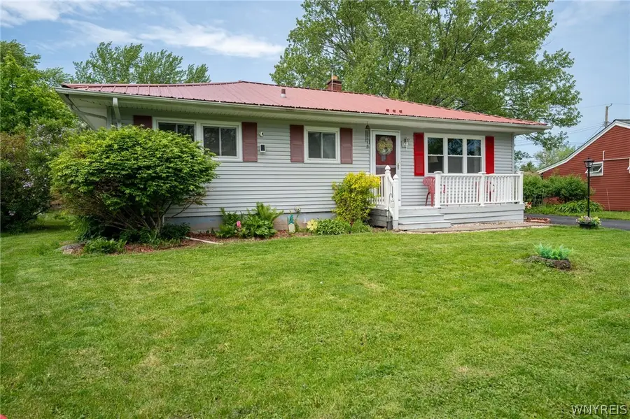 6453 Cloverleaf Drive, Lockport, NY 14094 - #2