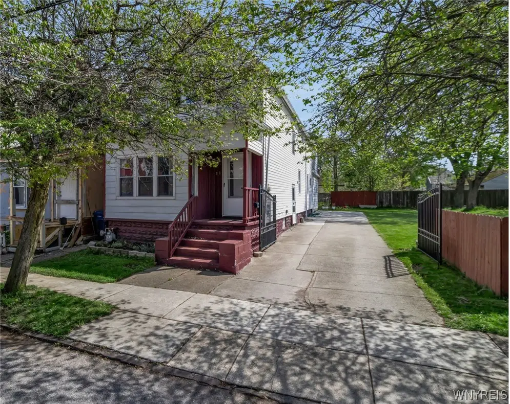 95 Guernsey St, Buffalo, NY 14207 - #1