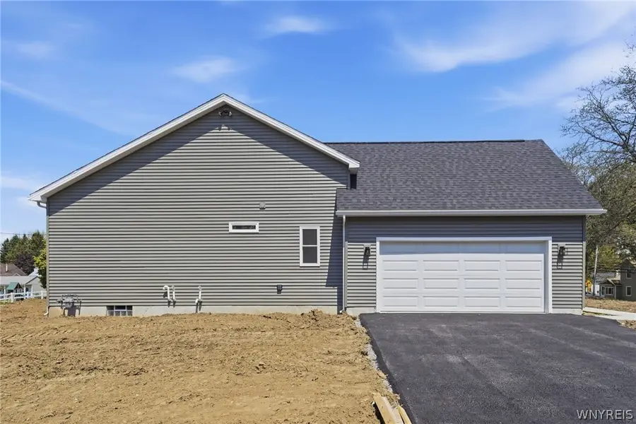 25 Buell Street, Akron, NY 14001 - #3