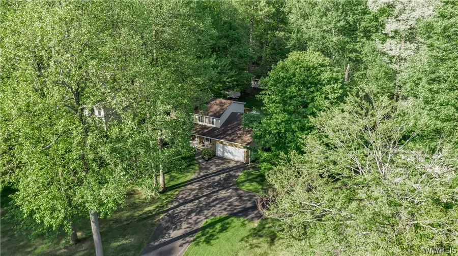 141 Tiffany Lane, Lancaster, NY 14086 - #2